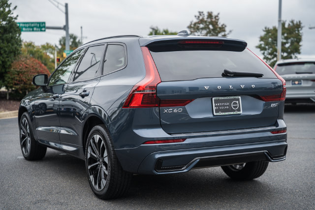Certified 2026 Volvo XC60 B5 Plus AWD/4WD image 5