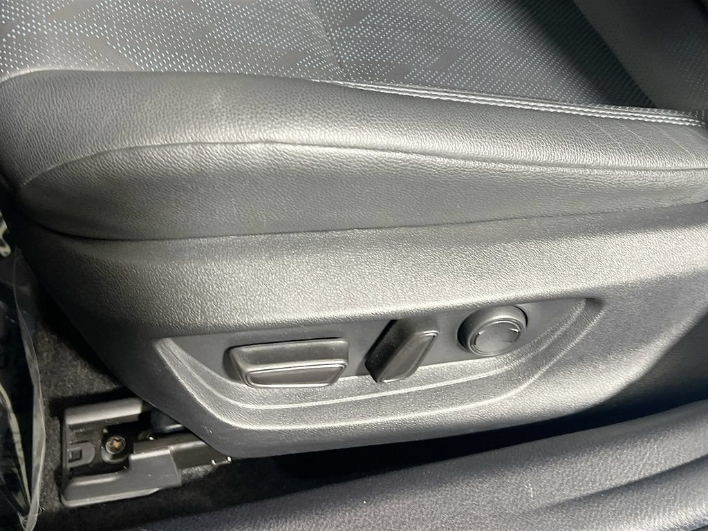 Certified 2025 Toyota Camry XSE AWD/4WD image 17