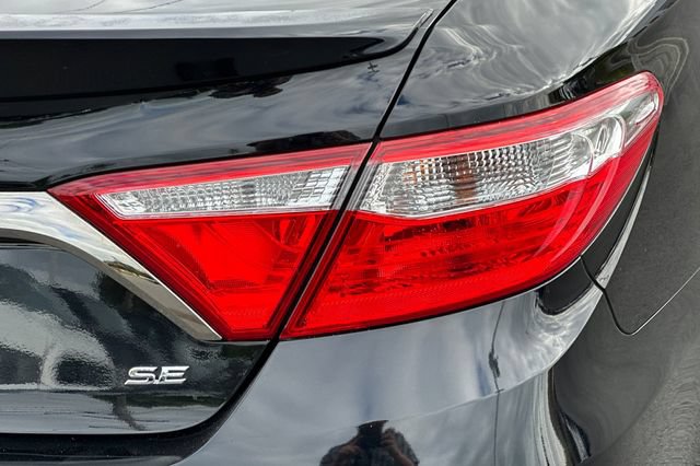 Used 2017 Toyota Camry SE FWD image 30