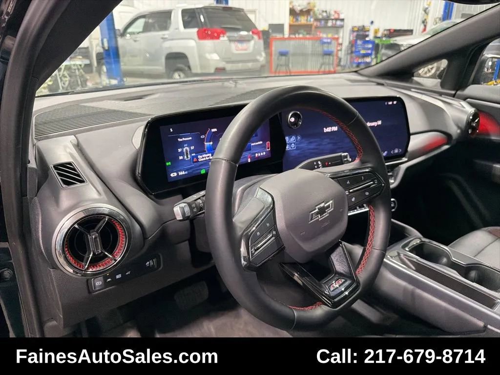Used 2024 Chevrolet Equinox EV RS AWD/4WD image 41