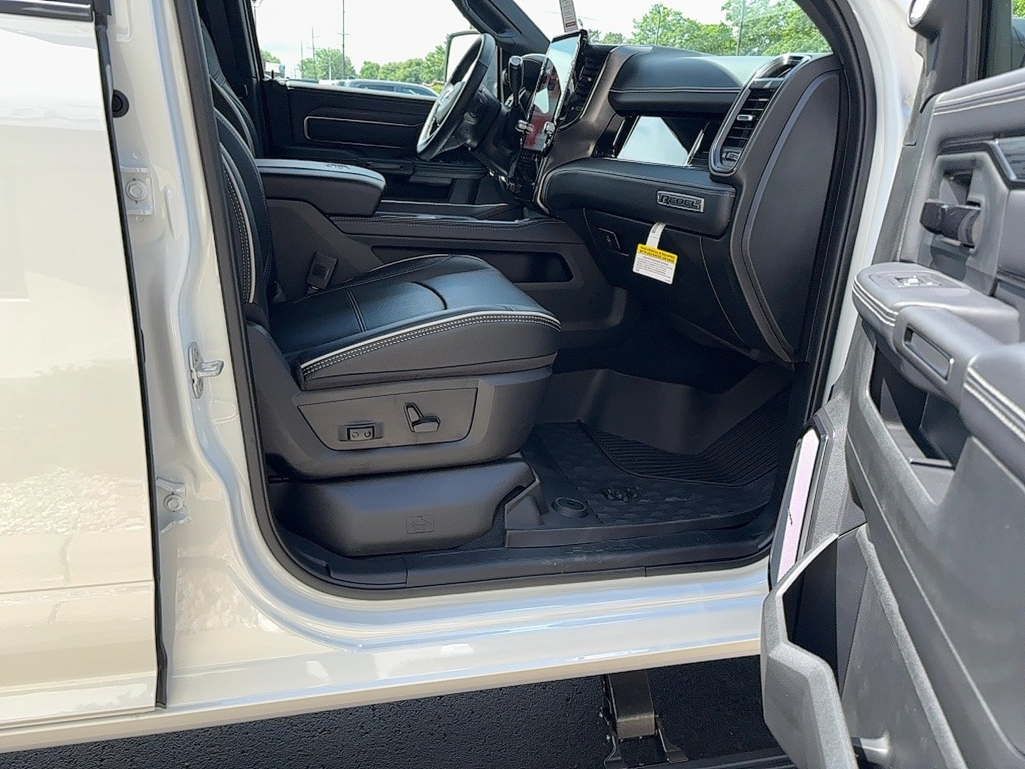 New 2026 RAM 2500 Rebel w/ Rebel Level 2 Equipment Group AWD/4WD image 8