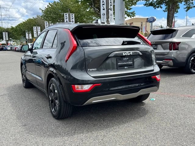 Certified 2024 Kia Niro Wind w/ Wind Preserve Package FWD image 9