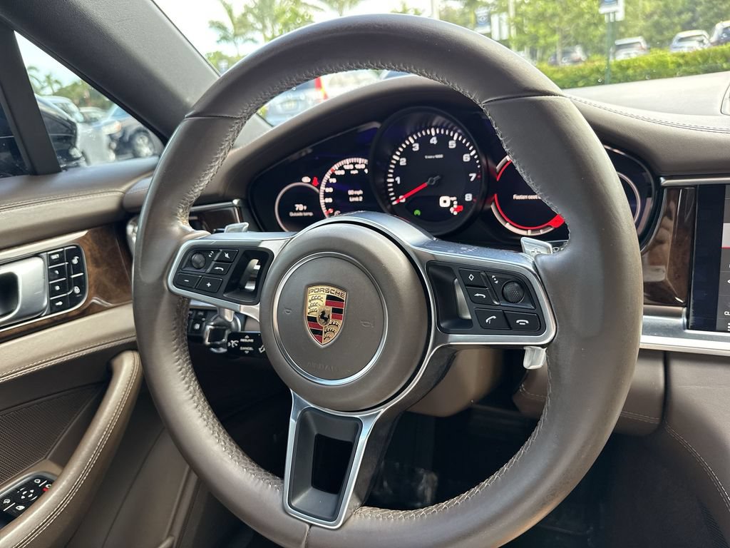 Used 2018 Porsche Panamera 4 Executive AWD/4WD image 53