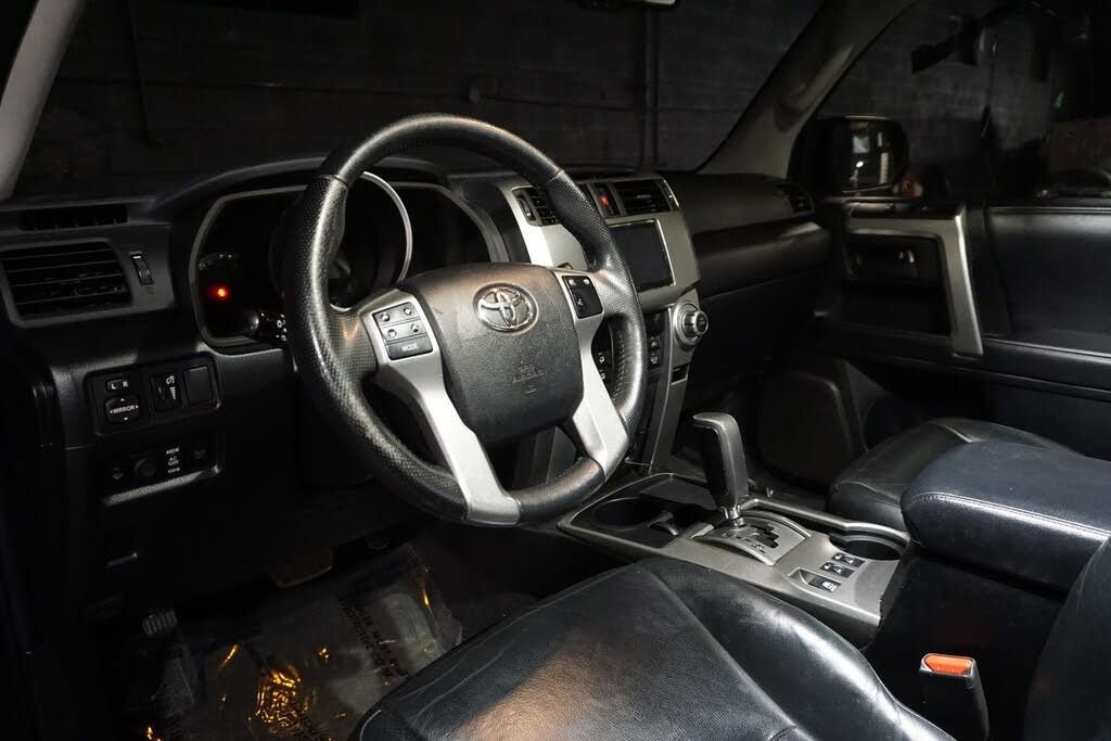 Used 2013 Toyota 4Runner Limited image 11
