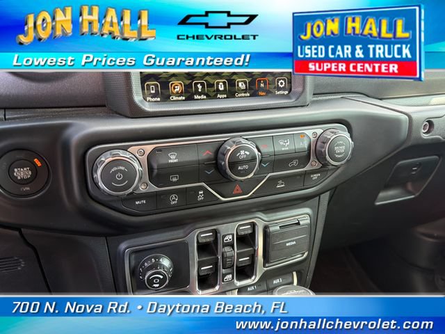 Used 2022 Jeep Gladiator Mojave w/ Trailer Tow Package AWD/4WD image 14