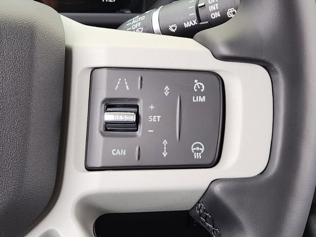 Used 2024 Land Rover Defender 110 S image 28