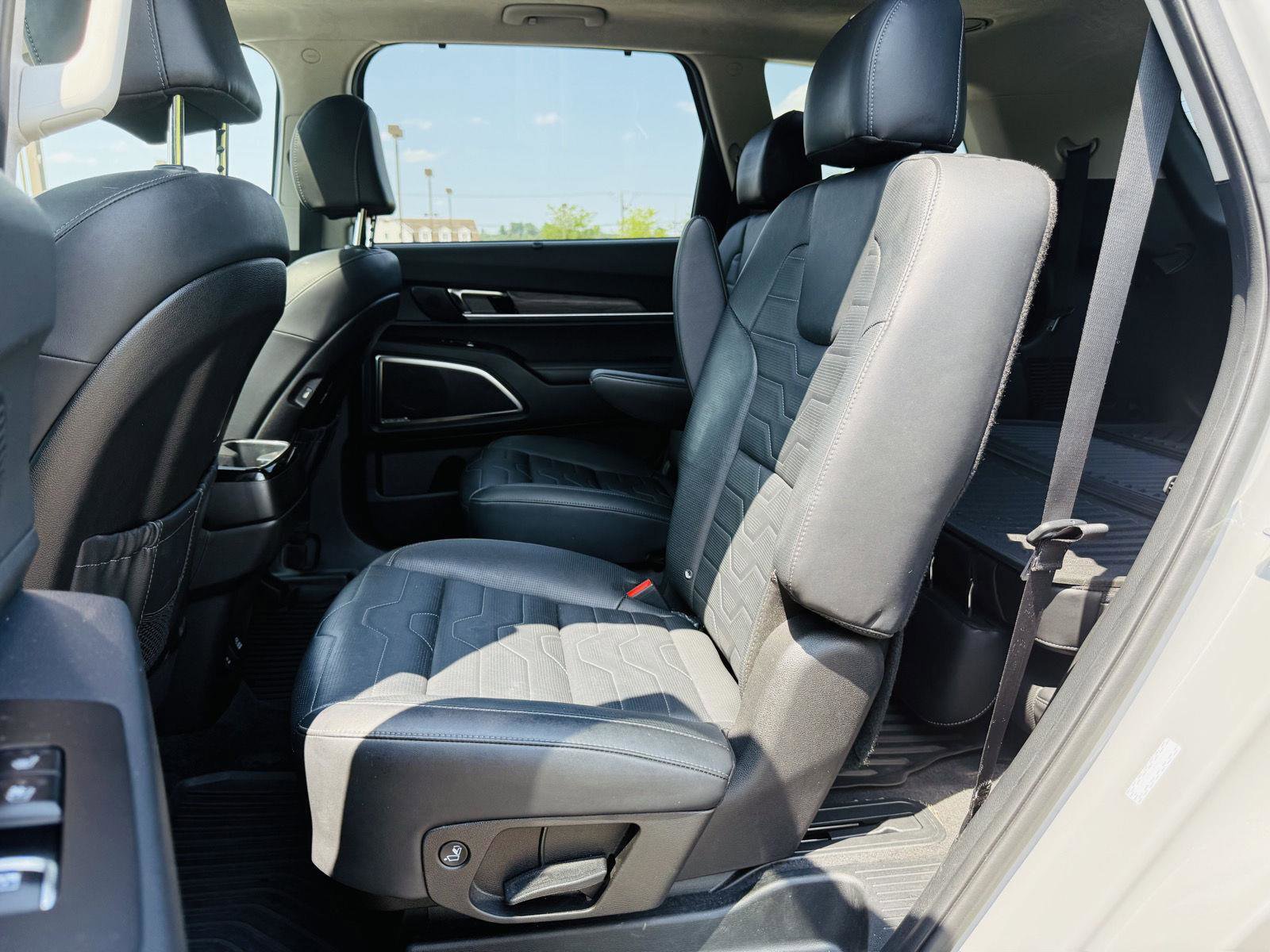 Used 2022 Kia Telluride SX w/ SX Prestige Package image 35