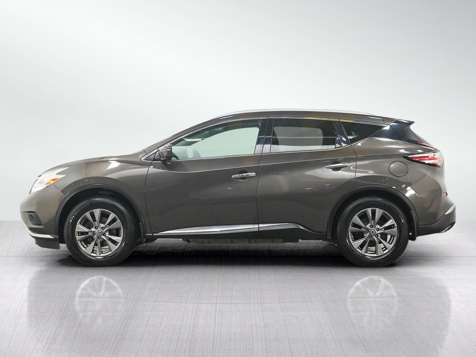 Used 2016 Nissan Murano SL w/ SL Technology Package AWD/4WD image 2