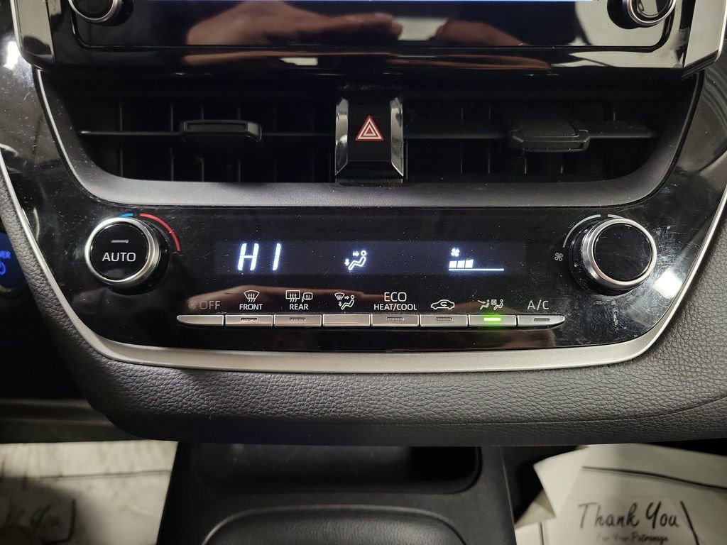Used 2020 Toyota Corolla LE image 17