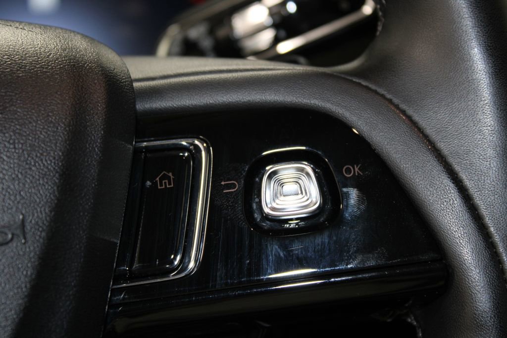 Used 2024 Lincoln Corsair AWD w/ Equipment Group 101A image 46