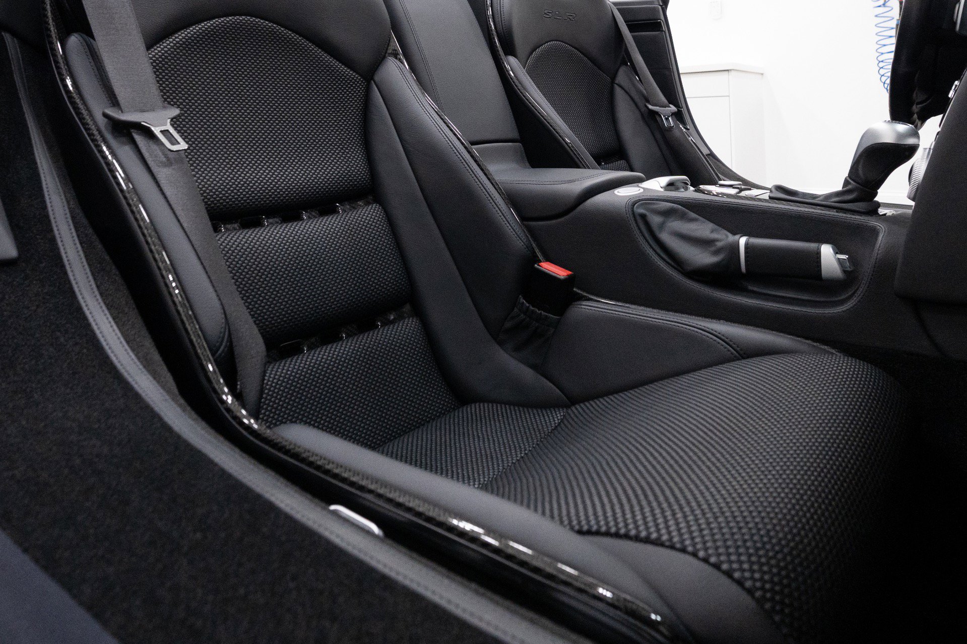 Used 2009 Mercedes-Benz SLR image 59