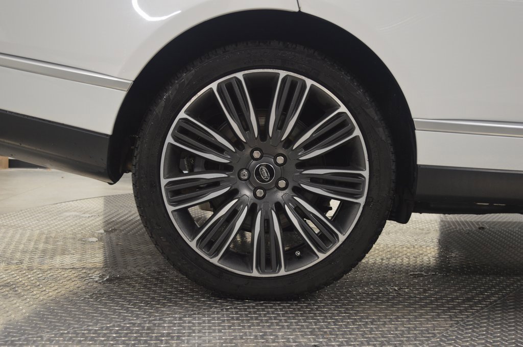 Used 2022 Land Rover Range Rover Westminster Edition image 15