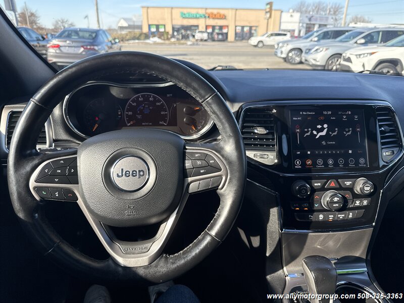Used 2020 Jeep Grand Cherokee Limited AWD/4WD image 20