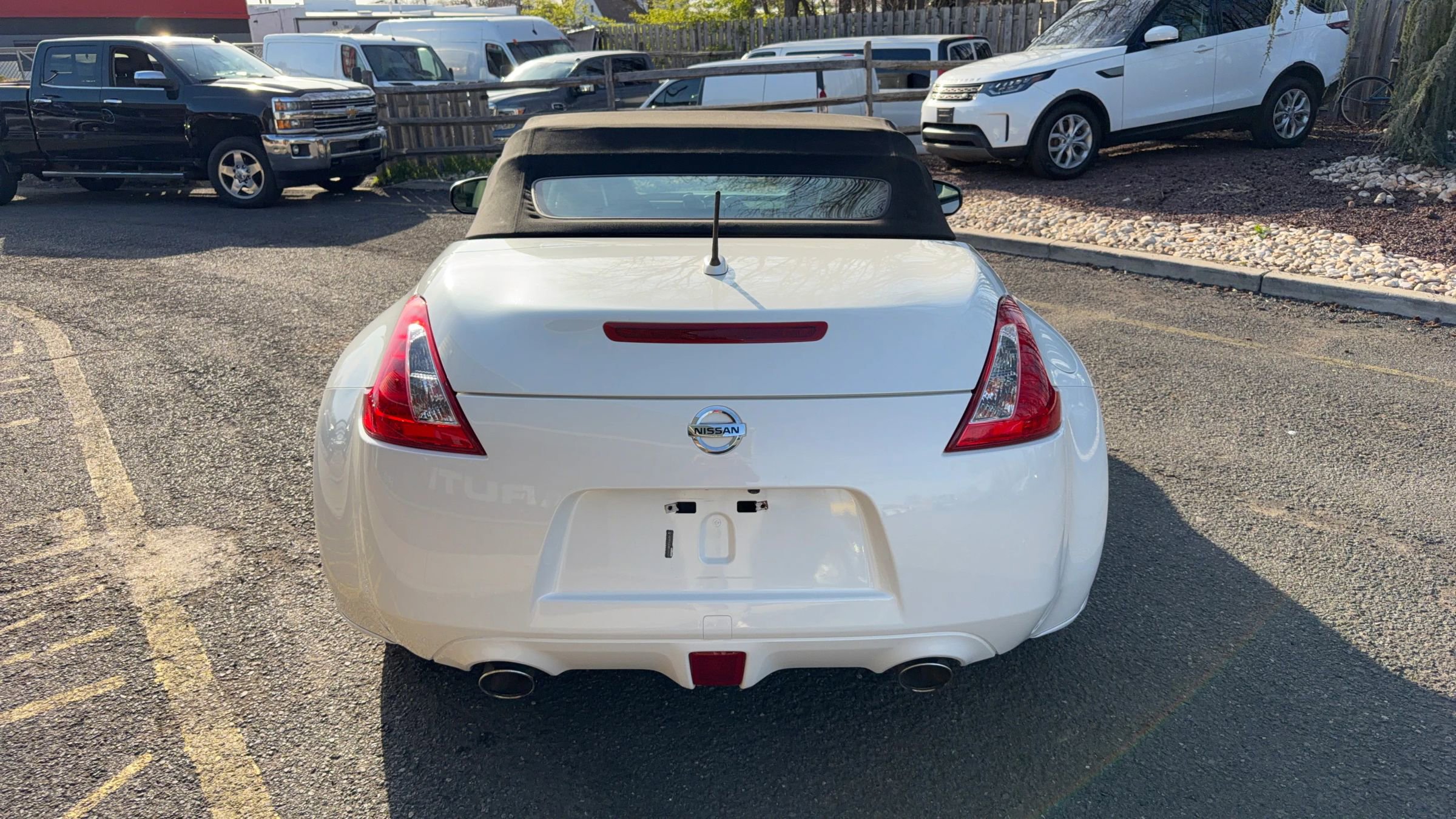 Used 2014 Nissan 370Z Touring image 5