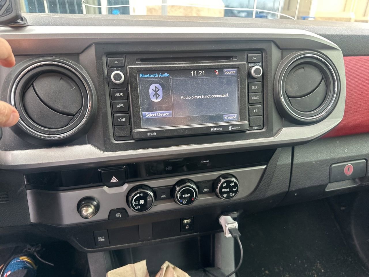 Used 2017 Toyota Tacoma SR5 image 16