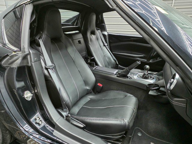 Used 2020 MAZDA MX-5 Miata RF Grand Touring RWD image 16