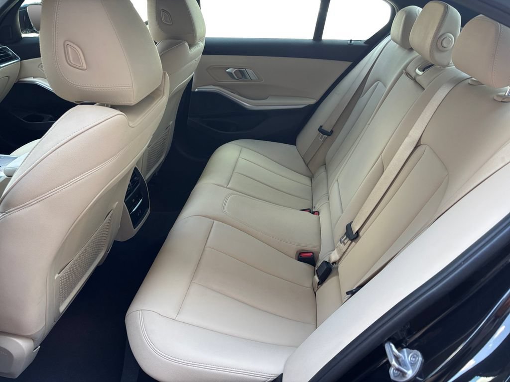 Used 2021 BMW 330i Sedan w/ Driving Assistance Package RWD image 14
