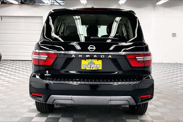 Used 2023 Nissan Armada S RWD image 5