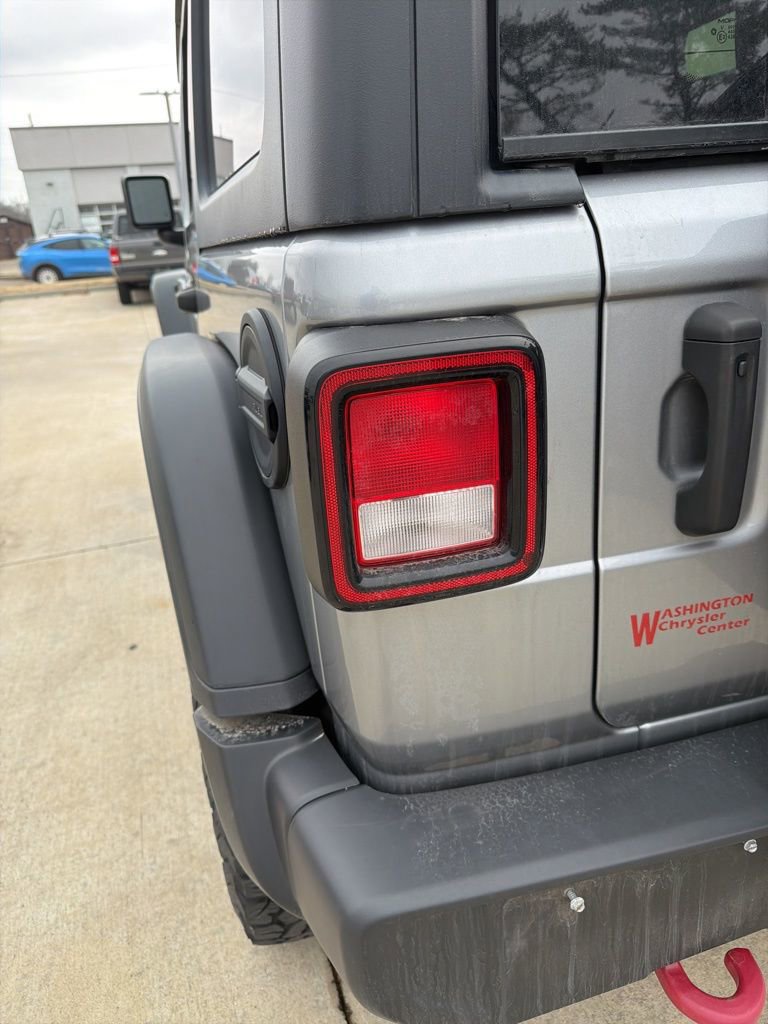 Used 2021 Jeep Wrangler Unlimited Rubicon image 18