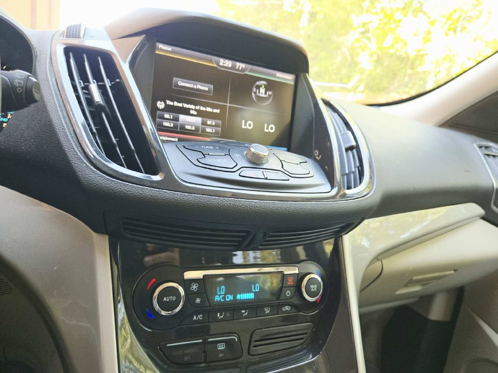 Used 2013 Ford Escape SEL AWD/4WD image 15