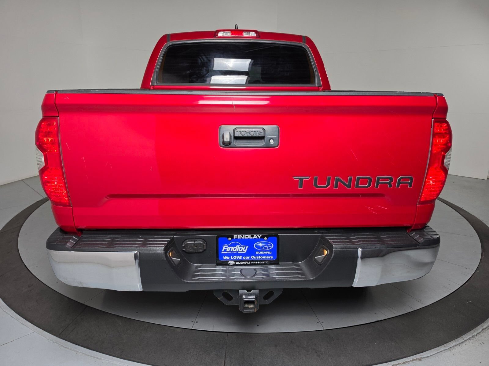 Used 2020 Toyota Tundra SR5 w/ TRD Off-Road Package AWD/4WD image 4