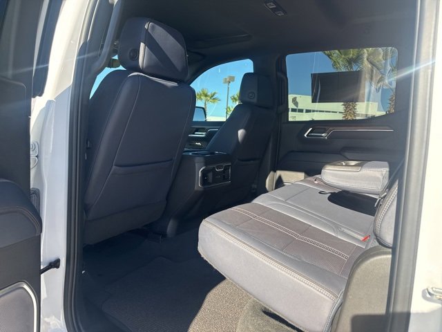 Used 2023 Chevrolet Silverado 1500 High Country w/ Technology Package image 10