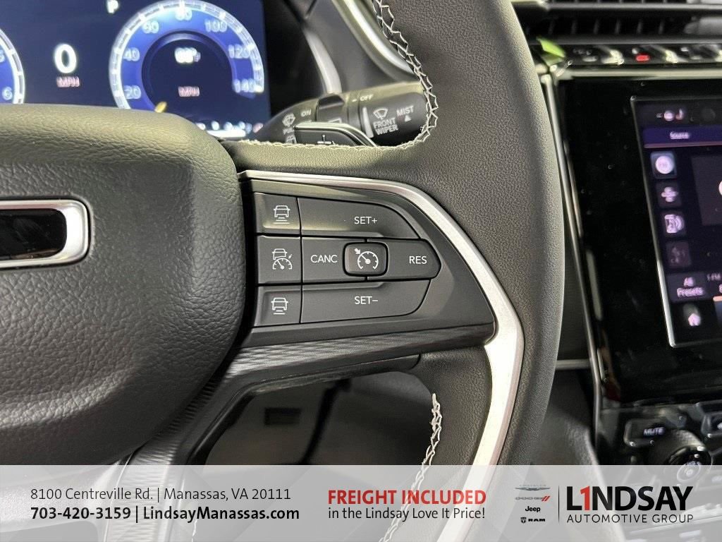 New 2025 Jeep Grand Cherokee Laredo w/ Luxury Tech Group I image 36