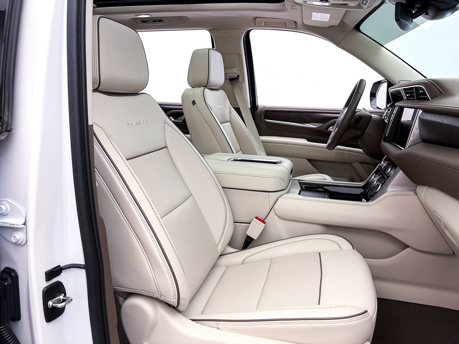 Used 2024 GMC Yukon Denali w/ Max Trailering Package image 38