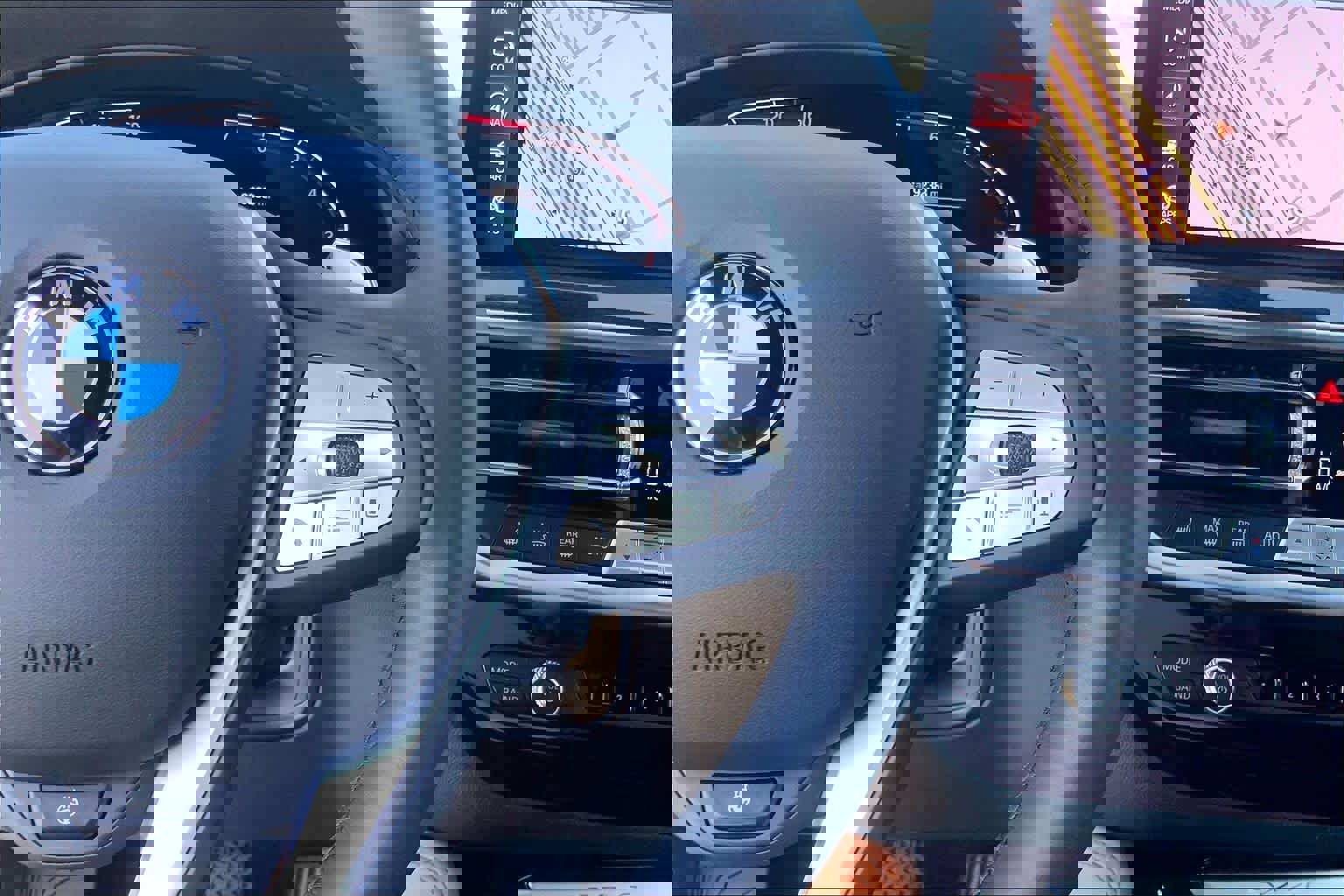 Used 2025 BMW X4 xDrive30i image 22