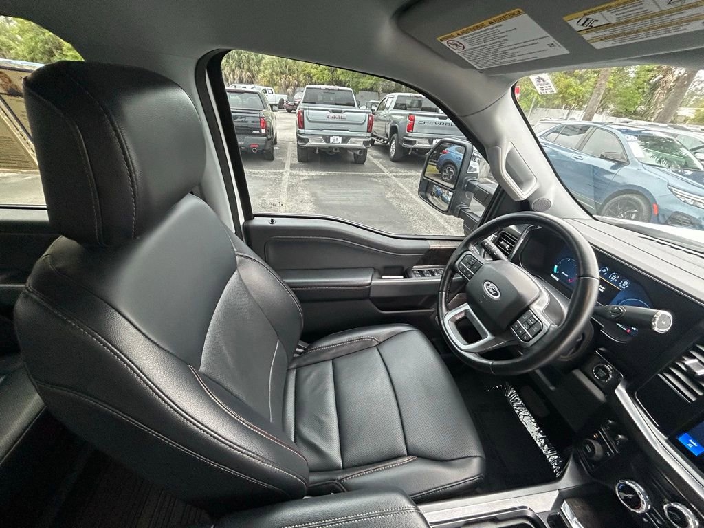 Used 2024 Ford F350 Lariat w/ FX4 Off-Road Package image 25