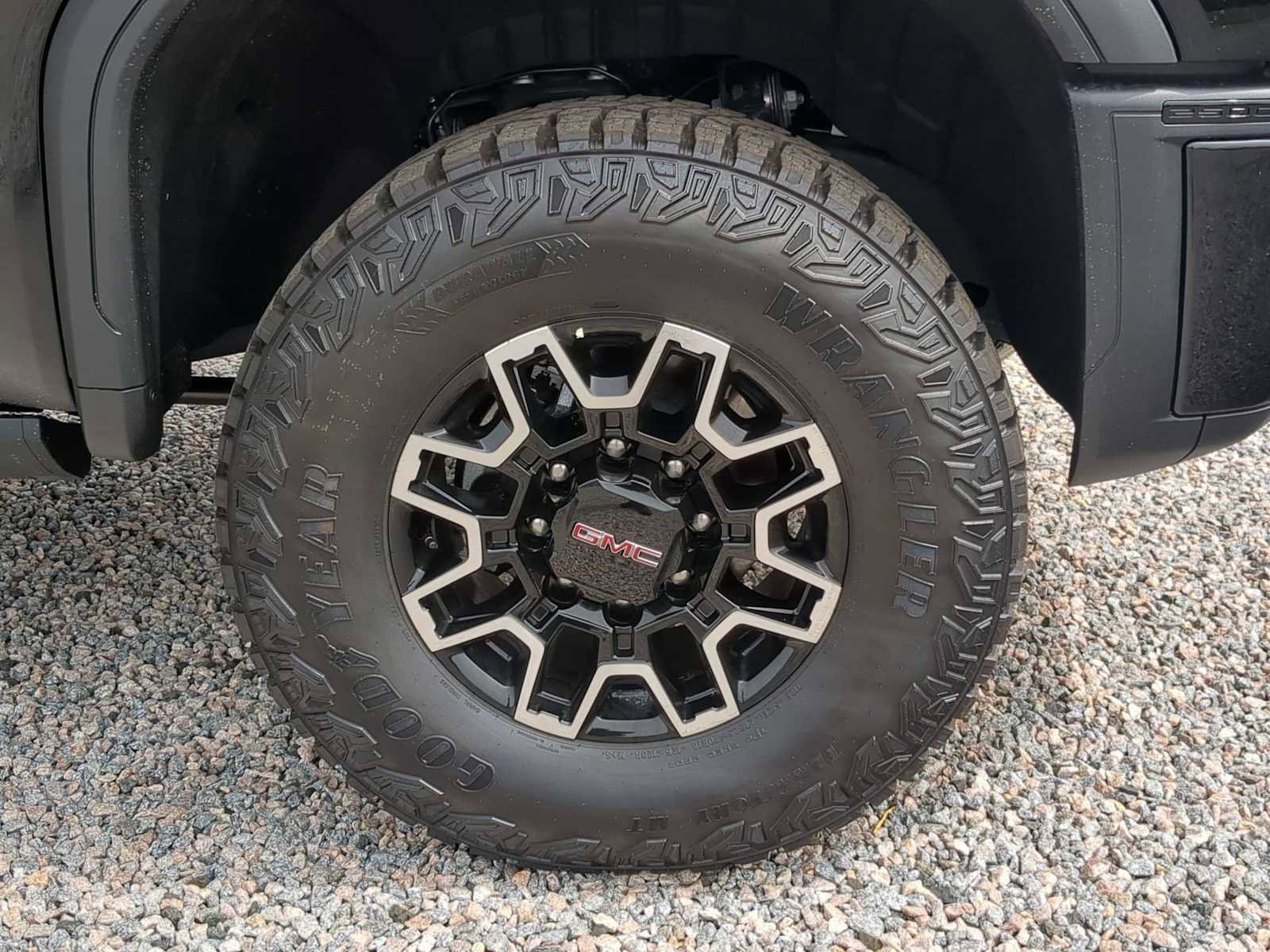 New 2026 GMC Sierra 2500 AT4X w/ LPO, Black Badging Package image 10