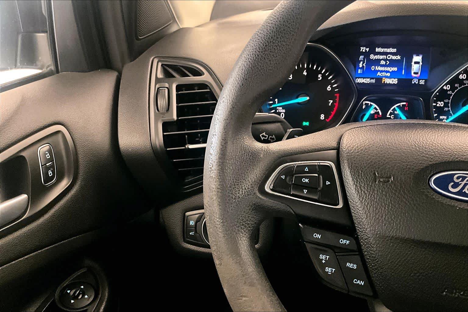 Used 2017 Ford Escape SE FWD image 22
