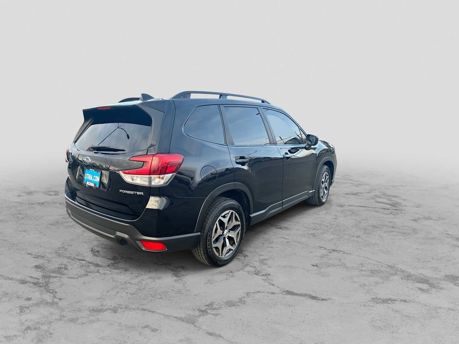 Used 2021 Subaru Forester Premium image 8