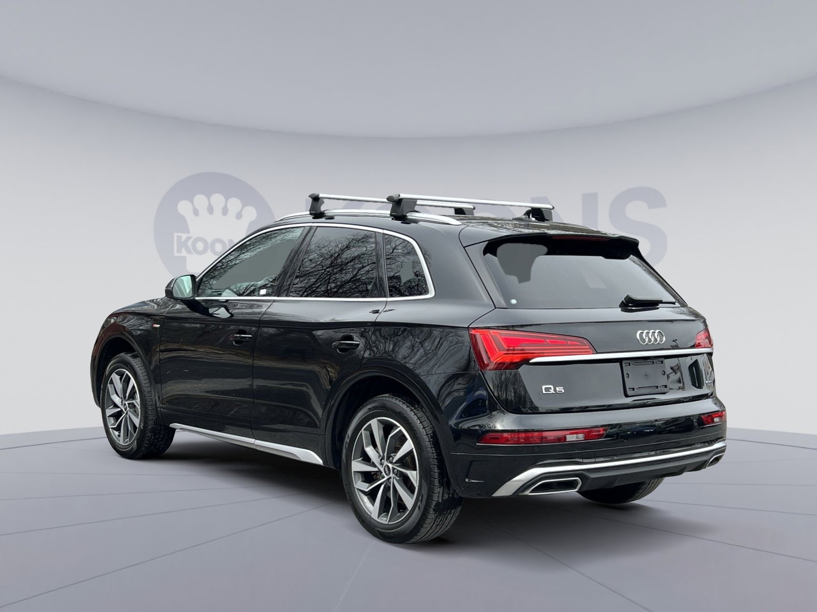Used 2023 Audi Q5 2.0T Premium w/ Convenience Package image 4