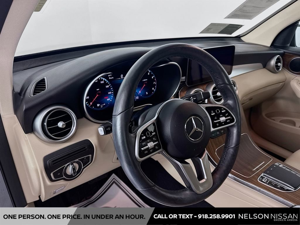 Used 2021 Mercedes-Benz GLC 300 4MATIC image 9
