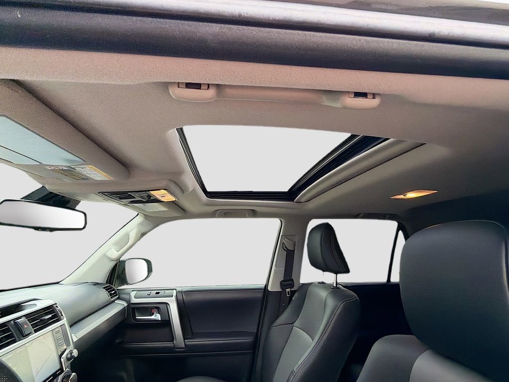 Used 2020 Toyota 4Runner SR5 Premium w/ Moonroof Package image 25