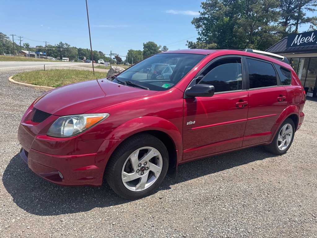 Used 2004 Pontiac Vibe w/ Moon And Tunes Value Package FWD image 2