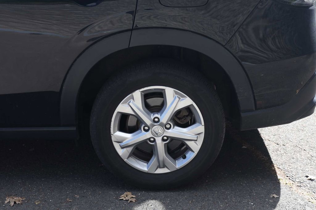 Used 2023 Honda HR-V LX image 13
