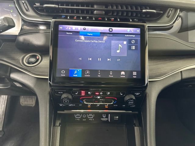 Used 2023 Jeep Grand Cherokee 4WD 4xe w/ Luxury Tech Group II image 21