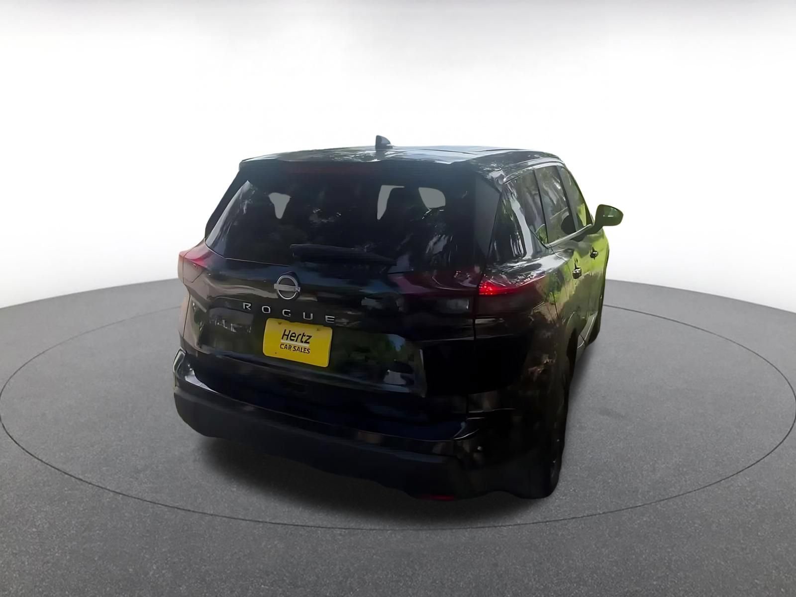 Used 2025 Nissan Rogue SV FWD image 13