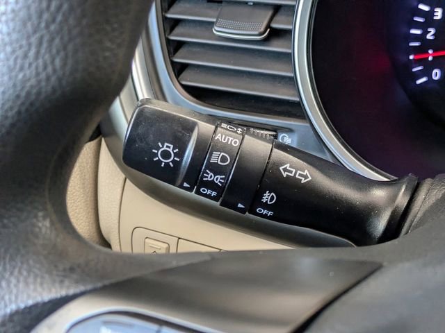 Used 2015 Kia Optima LX FWD image 25