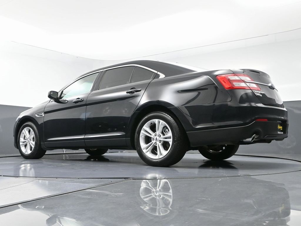 Used 2016 Ford Taurus SE image 47