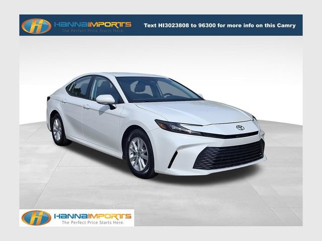 Used 2025 Toyota Camry LE FWD image 1