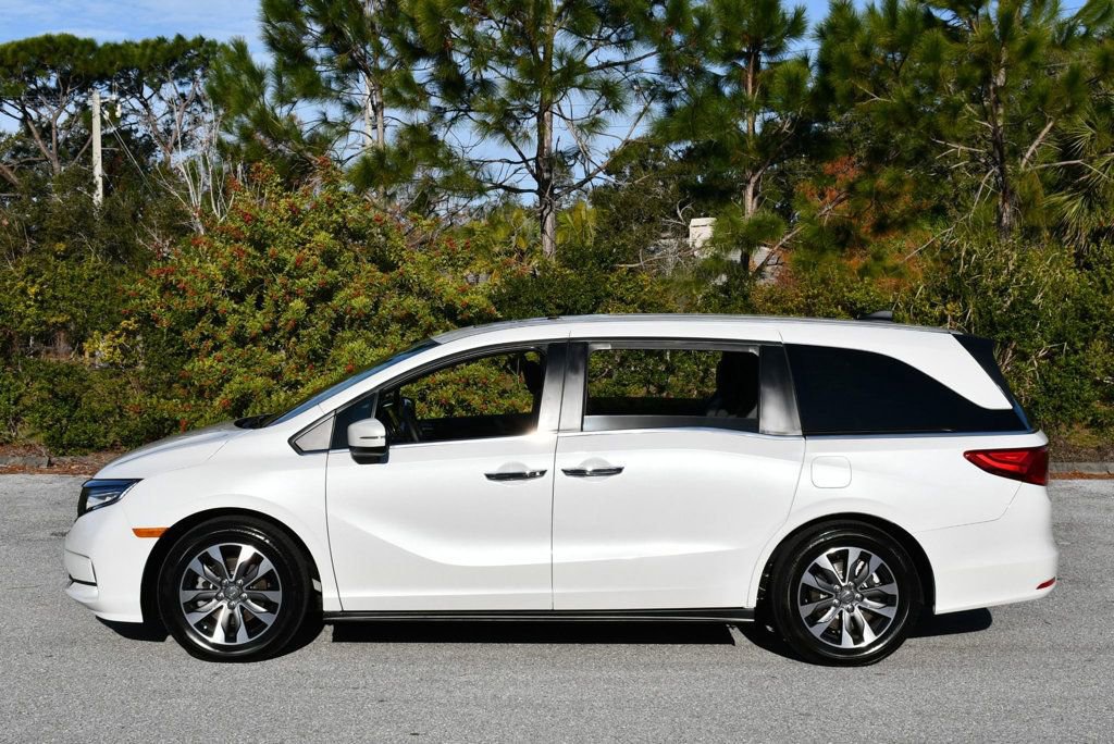 Used 2023 Honda Odyssey EX-L image 3