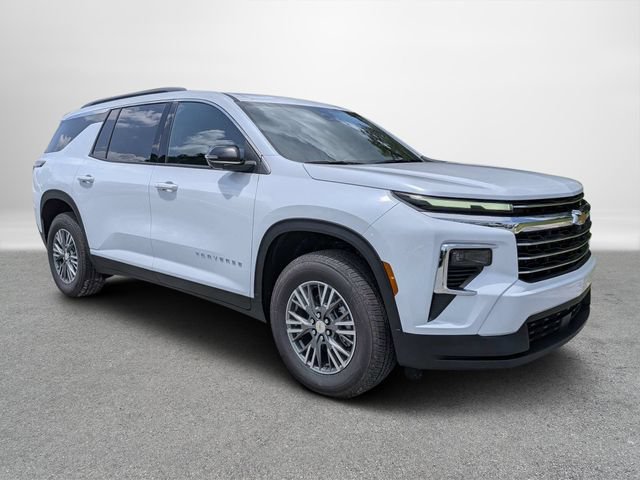 New 2027 Chevrolet Traverse LT w/ Driver Confidence Package FWD image 2