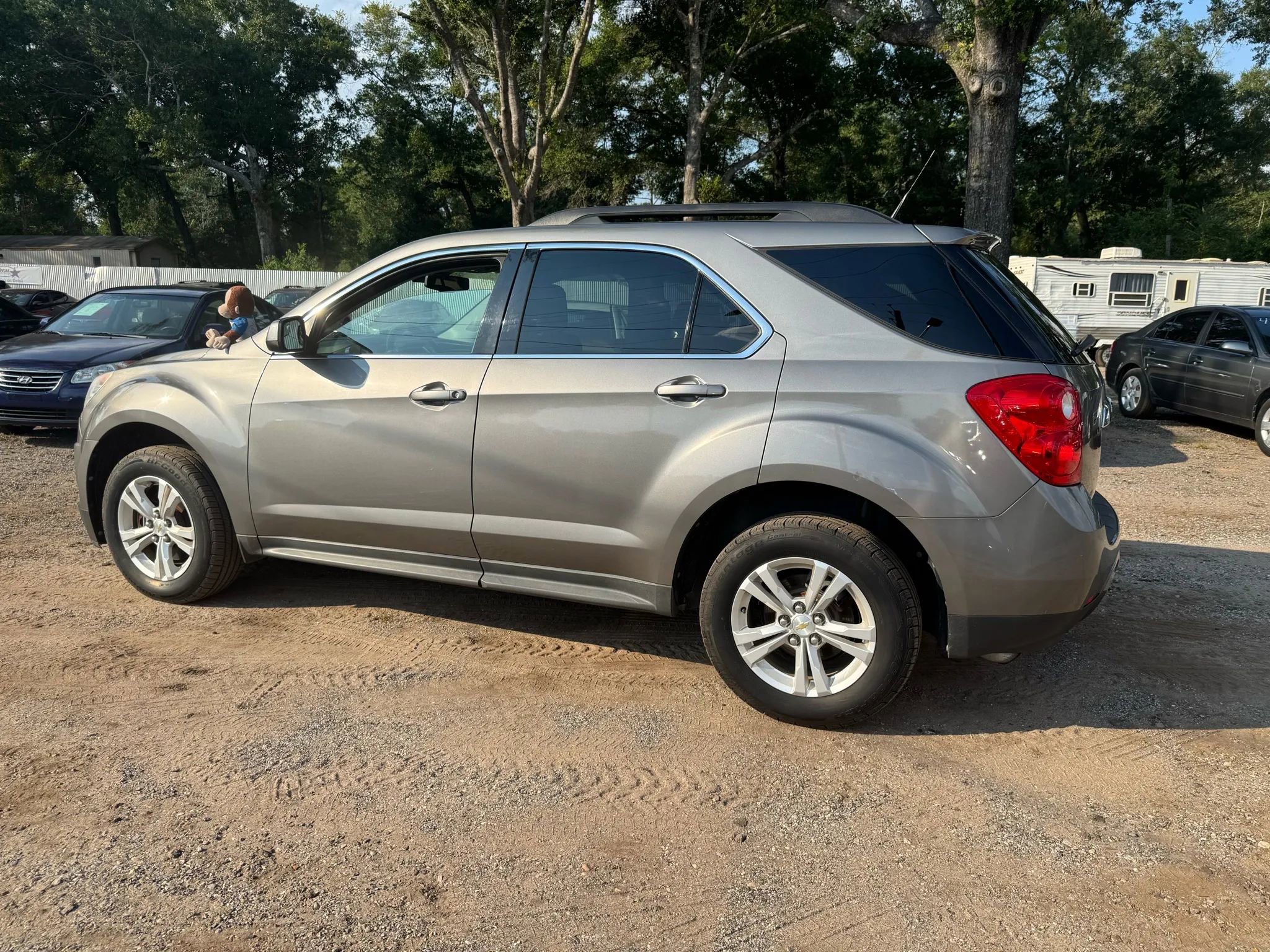 Used 2012 Chevrolet Equinox LT w/ Driver Convenience Package image 3