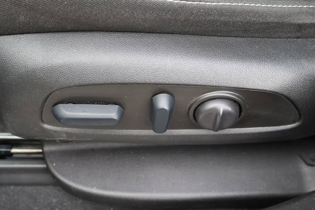 Used 2023 Chevrolet Blazer LT w/ Driver Confidence Package image 13