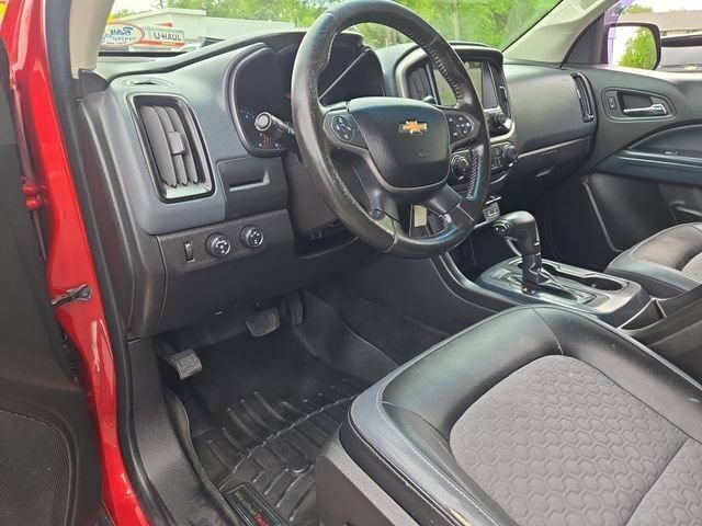 Used 2015 Chevrolet Colorado Z71 AWD/4WD image 14