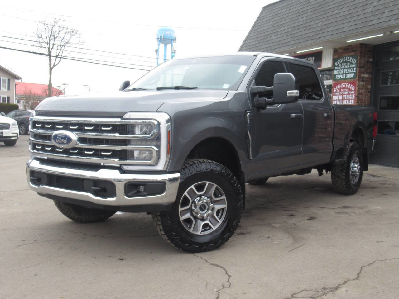 Used 2024 Ford F250 Lariat w/ Snow Plow Prep Package image 38