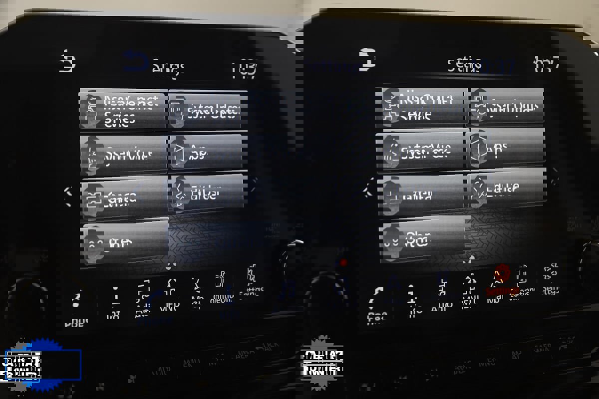 Used 2024 Nissan Pathfinder Platinum w/ Cargo Package image 35